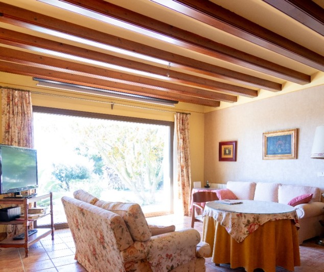 Exclusiva casa de camp amb piscina, jardins i vistes espectaculars - 15