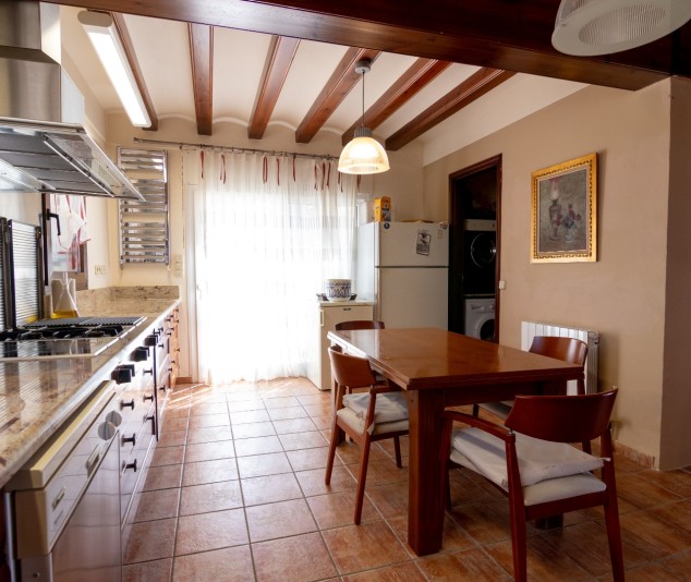Exclusiva casa de camp amb piscina, jardins i vistes espectaculars - 23