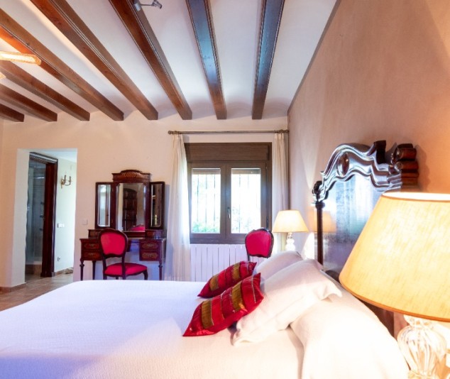 Exclusiva casa de camp amb piscina, jardins i vistes espectaculars - 31