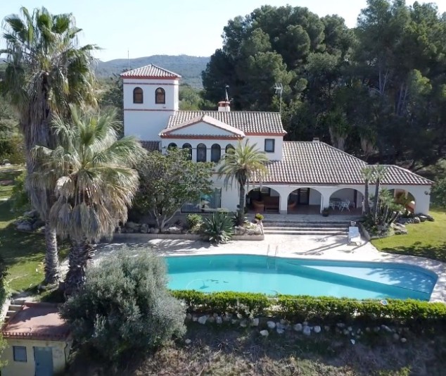 Exclusiva casa de camp amb piscina, jardins i vistes espectaculars - 3