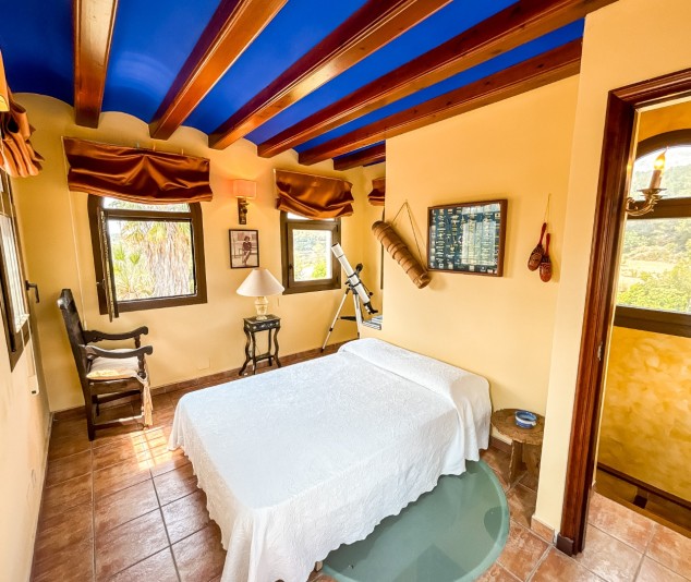 Exclusiva casa de camp amb piscina, jardins i vistes espectaculars - 47
