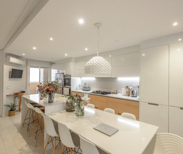 Espectacular dúplex en venta al carrer Johann Sebastian Bach - 50