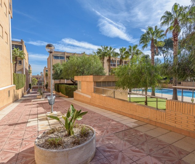 Espectacular dúplex en venta al carrer Johann Sebastian Bach - 32