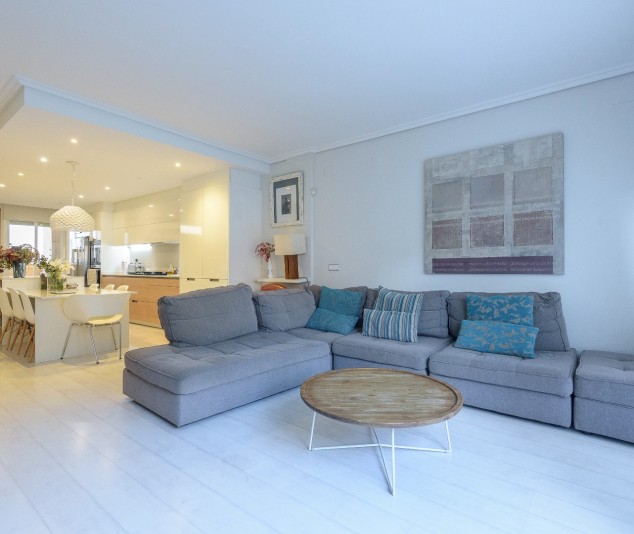 Espectacular dúplex en venta al carrer Johann Sebastian Bach - 25
